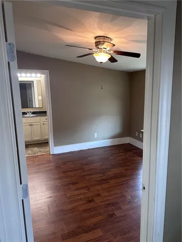 $1,550 | 305 West 31st Street, Bryan, TX 77803