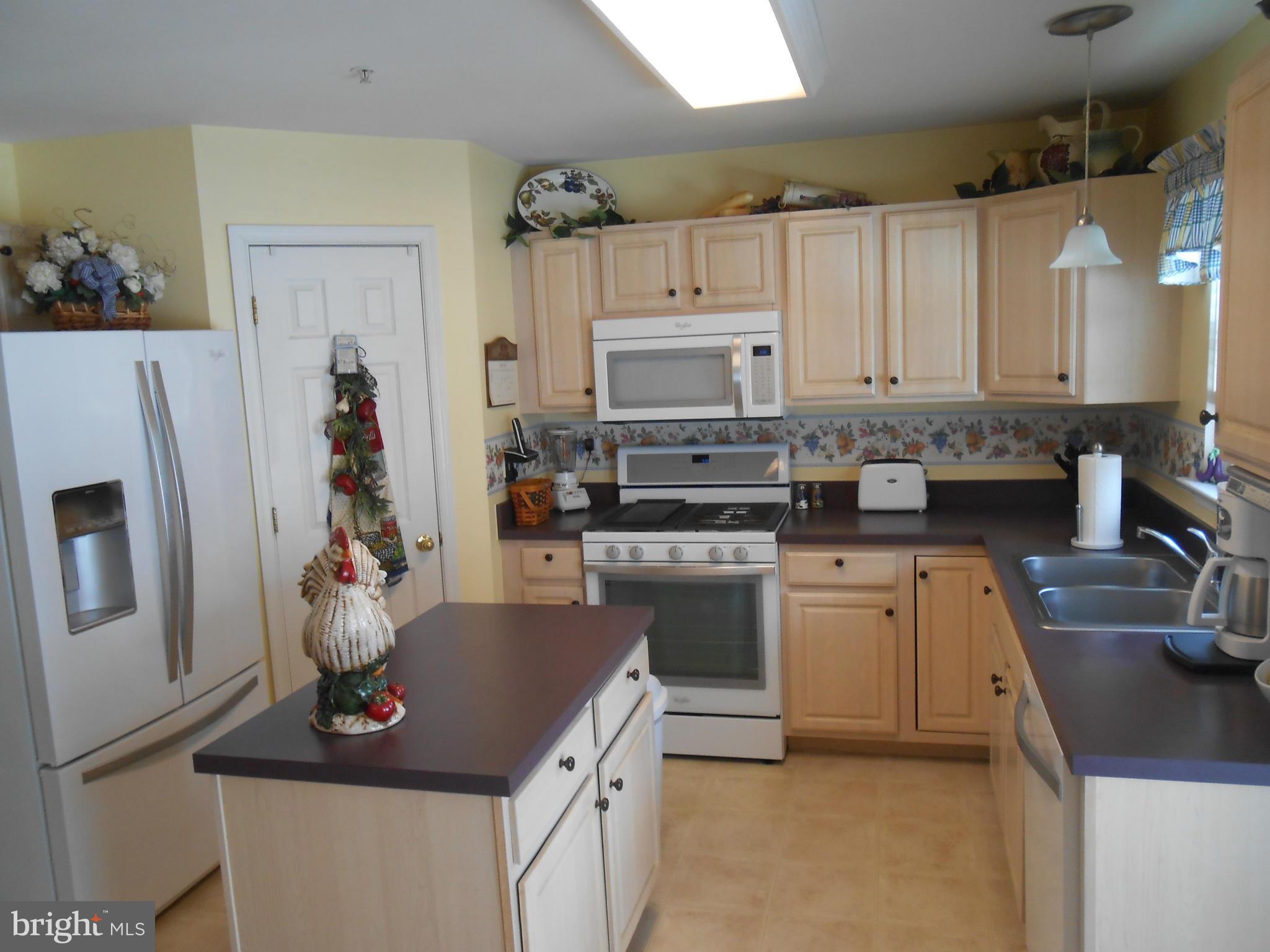 774 Shallow Ridge Court Abingdon, MD 21009 - Photo 2 of 24 Kitchen