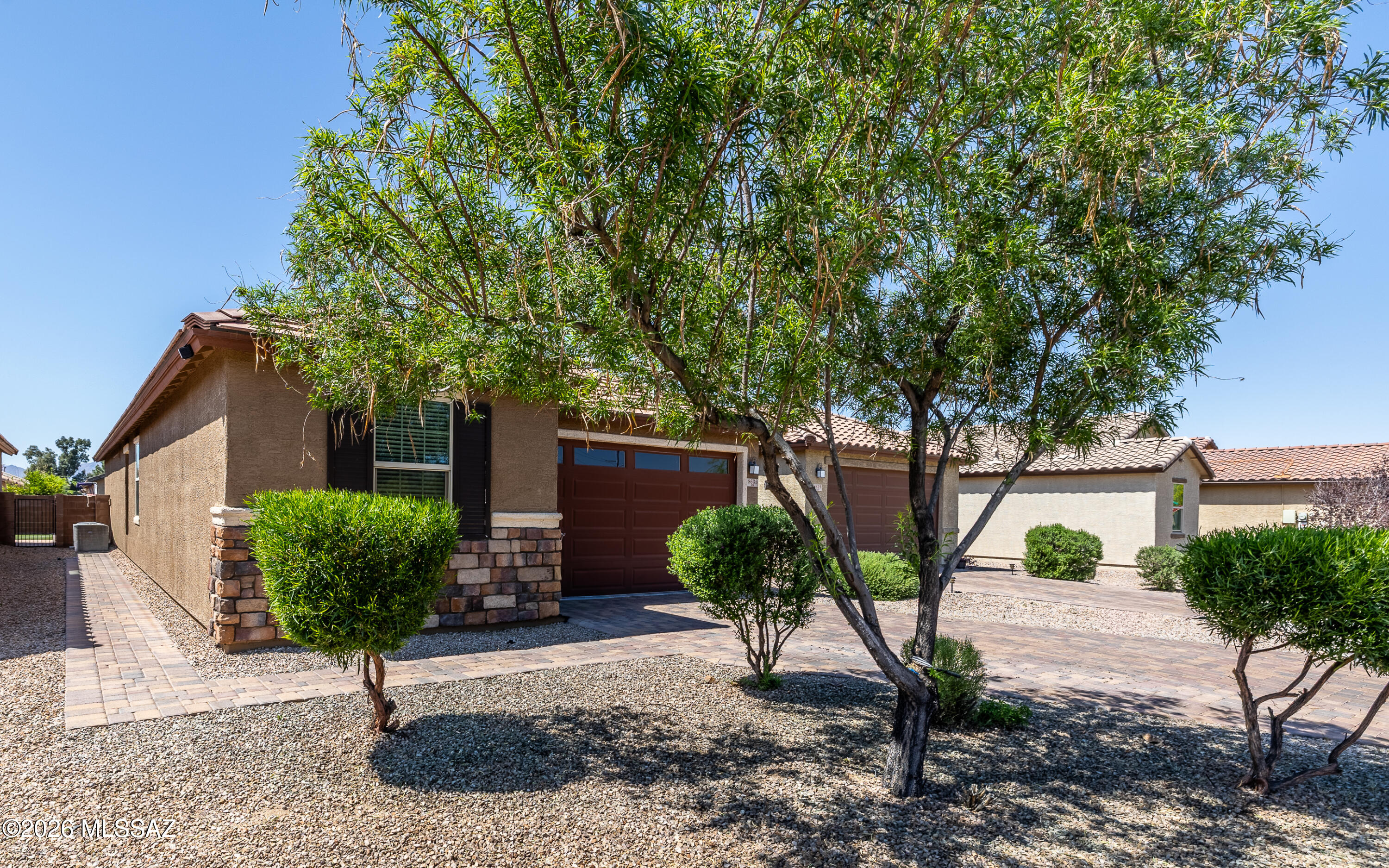 8635 North Rome Court Tucson, AZ 85742 - Photo 26 of 27 Brick Paved Walkway