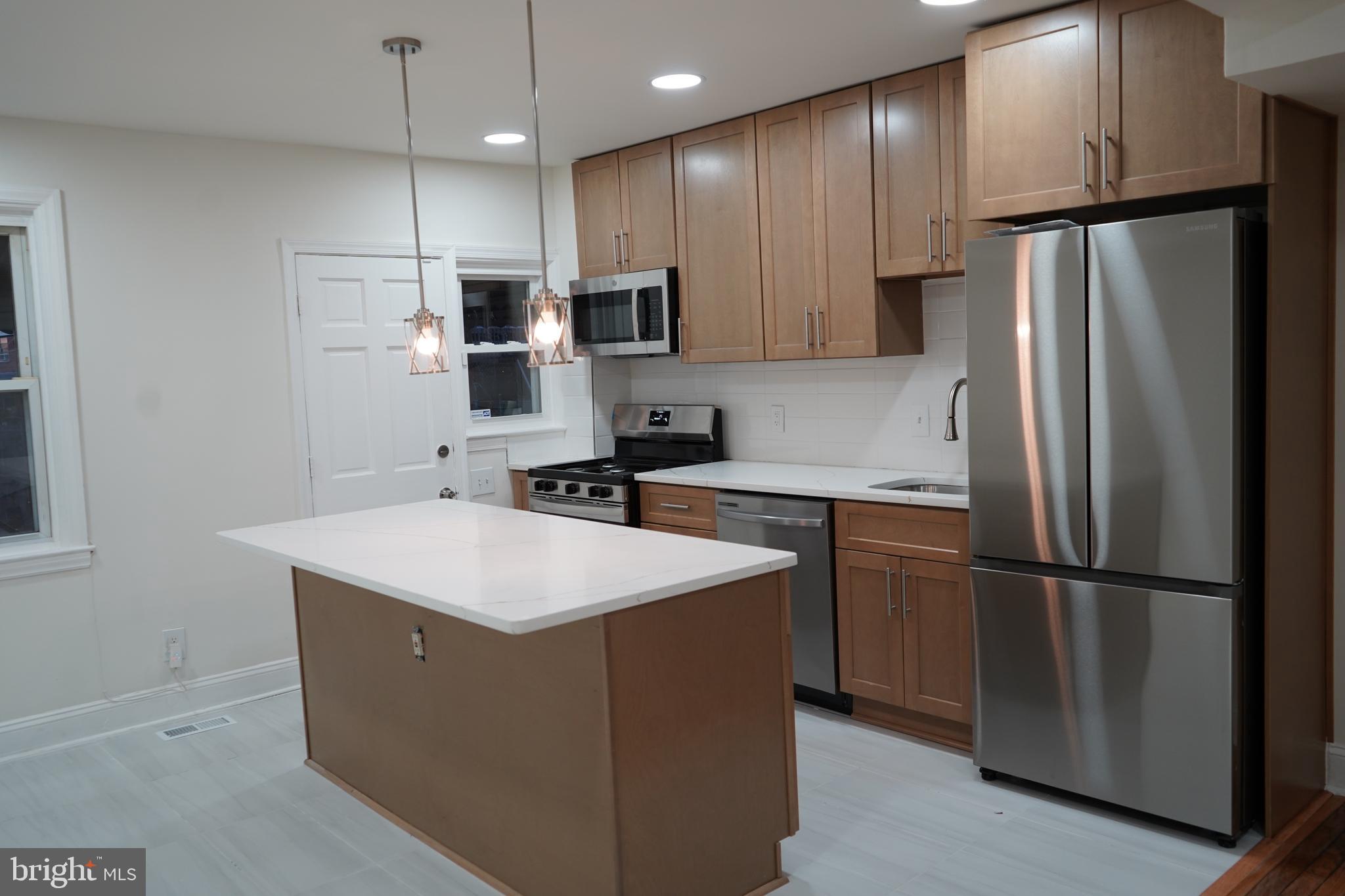 40 Upmanor Road Baltimore, MD 21229 - Photo 16 of 50 Kitchen8