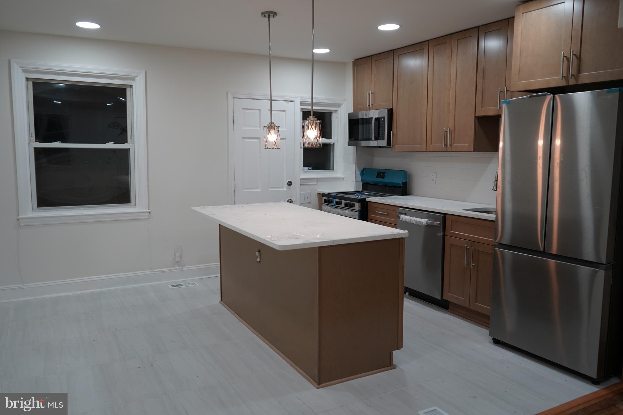 40 Upmanor Road Baltimore, MD 21229 - Photo 17 of 50 Kitchen1