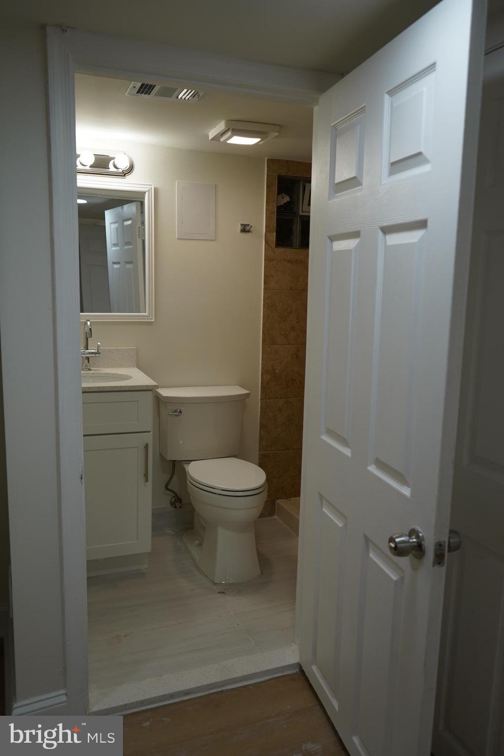 40 Upmanor Road Baltimore, MD 21229 - Photo 43 of 50 Basement bathroom 1c