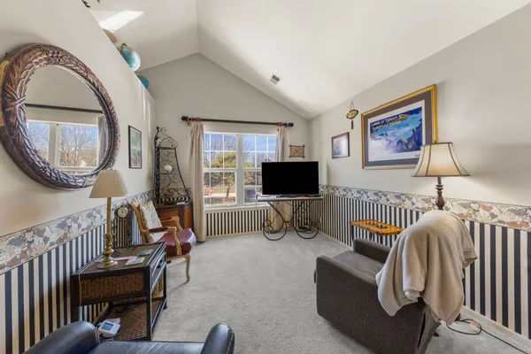 $315,000 | 30-w002 Willow Court, Warrenville, IL 60555