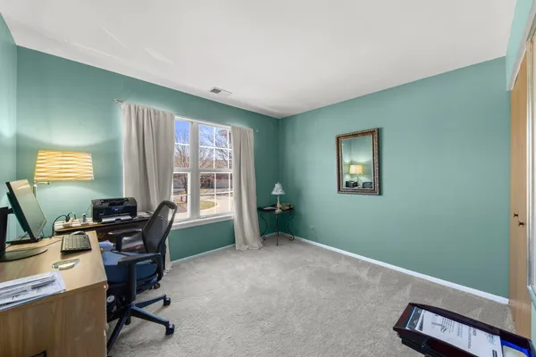 $315,000 | 30-w002 Willow Court, Warrenville, IL 60555