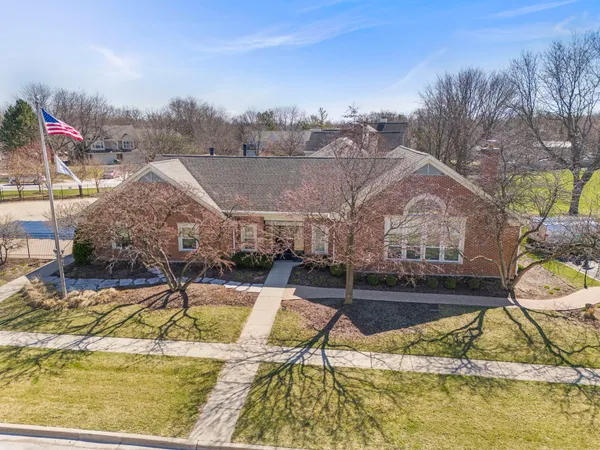 $315,000 | 30-w002 Willow Court, Warrenville, IL 60555