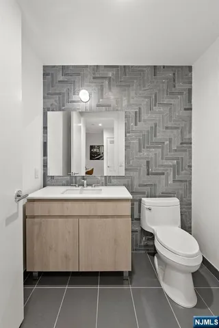 $1,898,000 | 155 Bay Street, Unit 808, Jersey City, NJ 07302