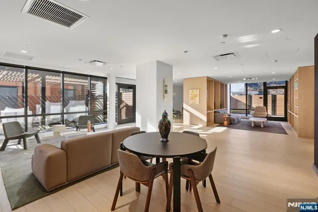 $1,898,000 | 155 Bay Street, Unit 808, Jersey City, NJ 07302