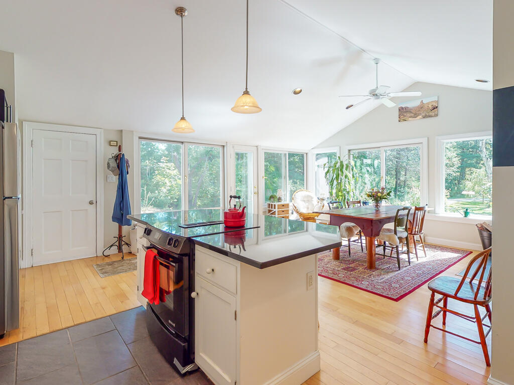 1191 Shore Road Cape Elizabeth, ME 04107 - Photo 5 of 43 Kitchen and dining room