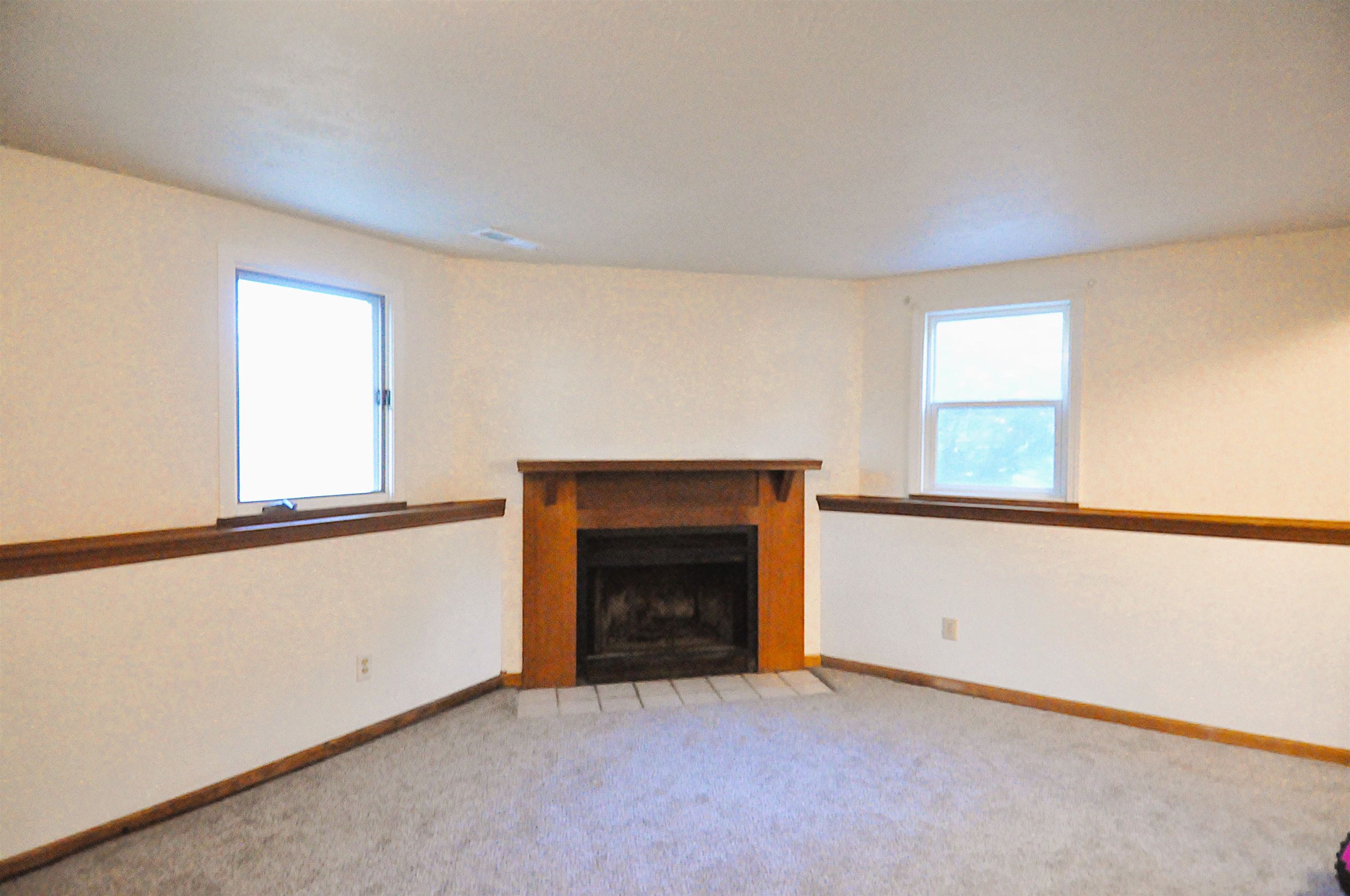 6356 Upper Ridge Way Roscoe, IL 61073 - Photo 11 of 23 Gallery Image 11