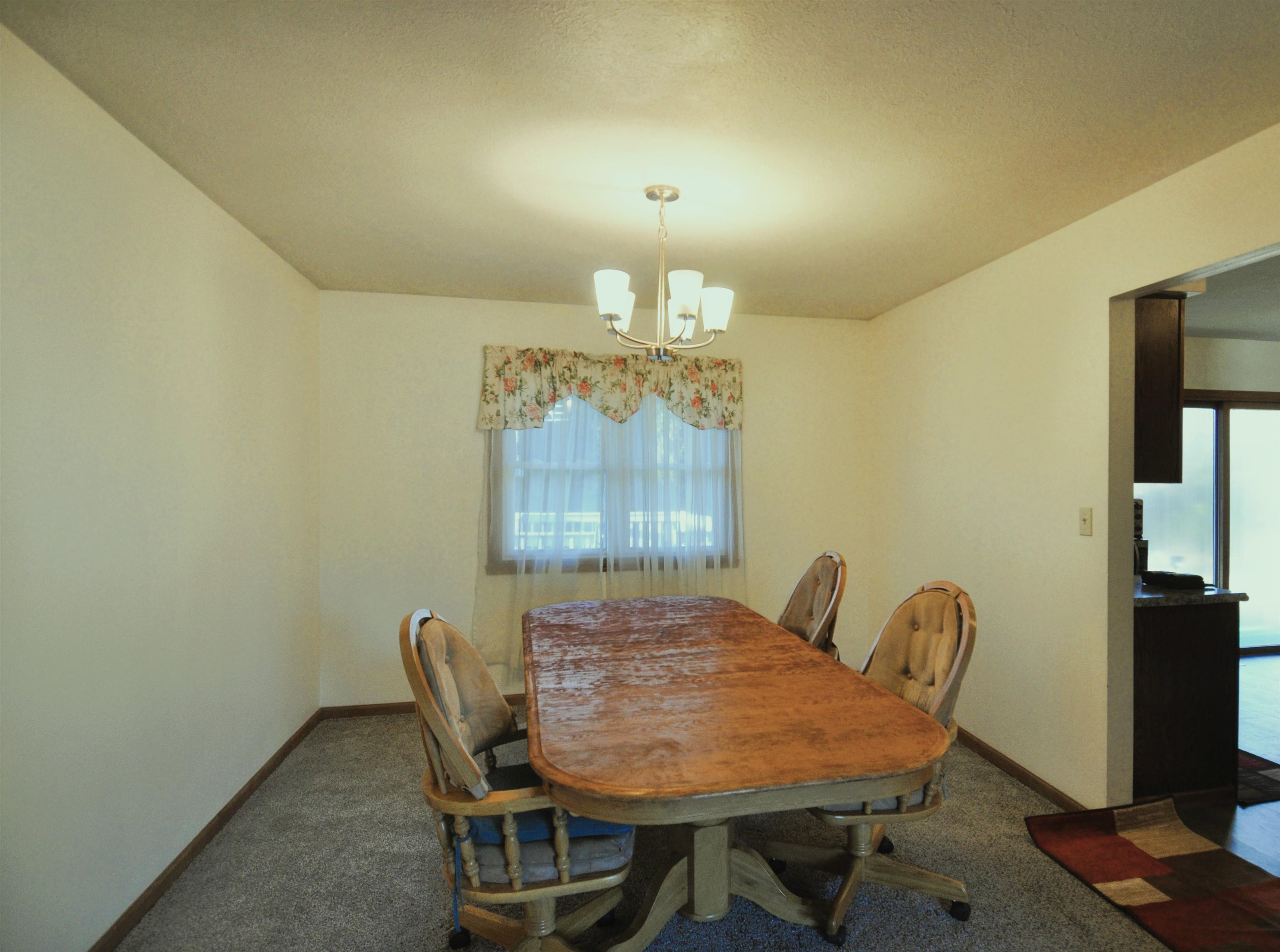 6356 Upper Ridge Way Roscoe, IL 61073 - Photo 4 of 23 Gallery Image 4