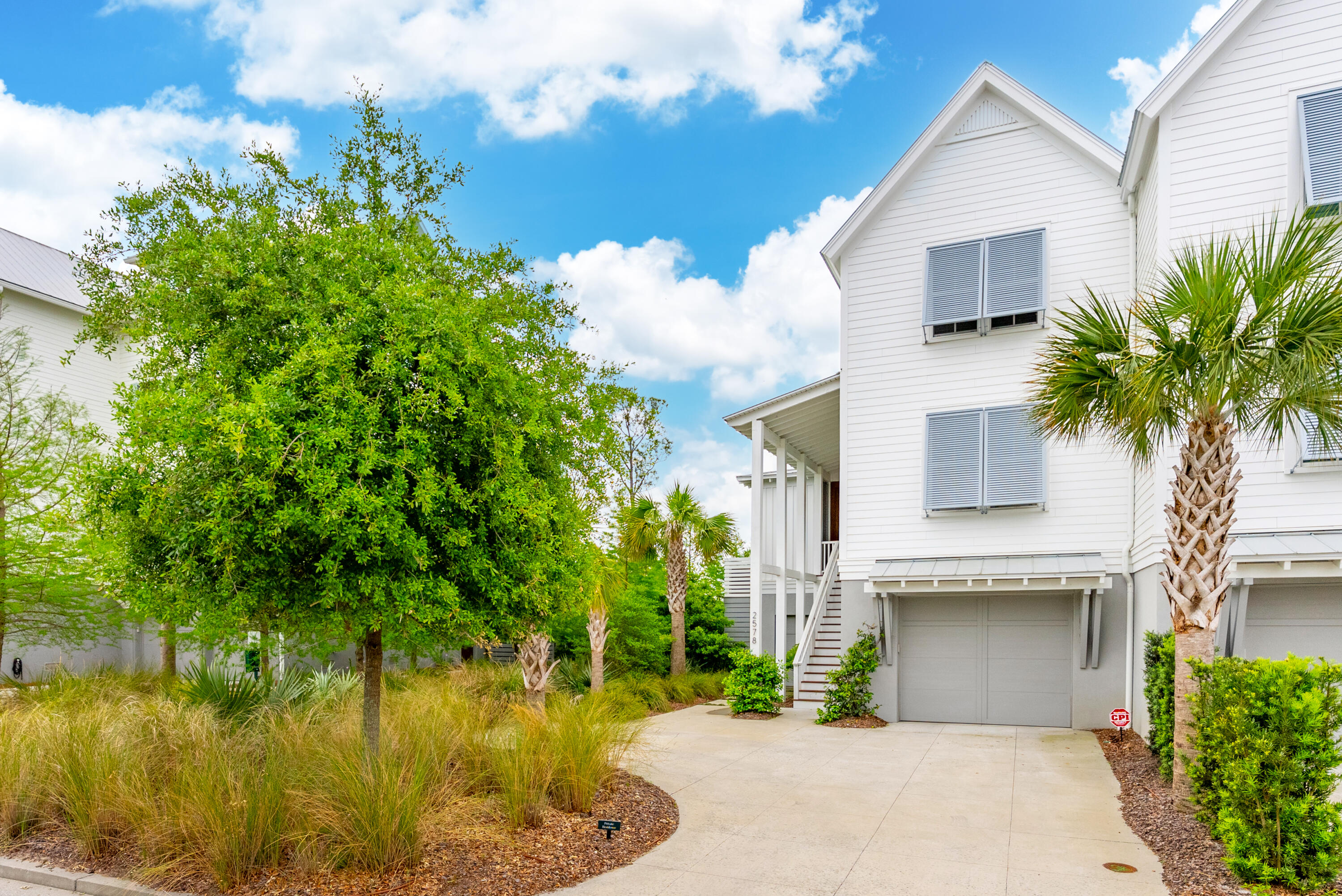 2578 Helmsman Road Johns Island, SC 29455 - Photo 3 of 58 2578HelmsmanRd-KeenEyeMarketing-002