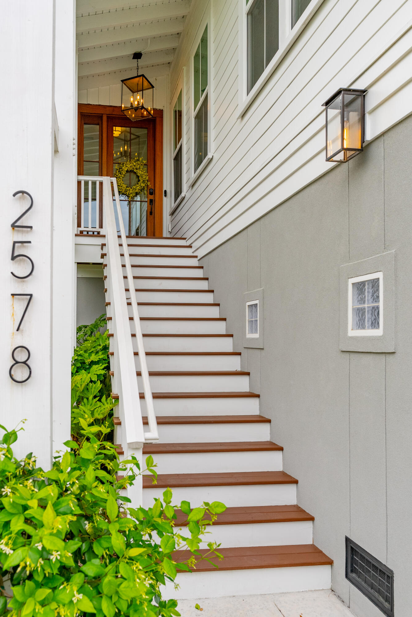 2578 Helmsman Road Johns Island, SC 29455 - Photo 4 of 58 2578HelmsmanRd-KeenEyeMarketing-005