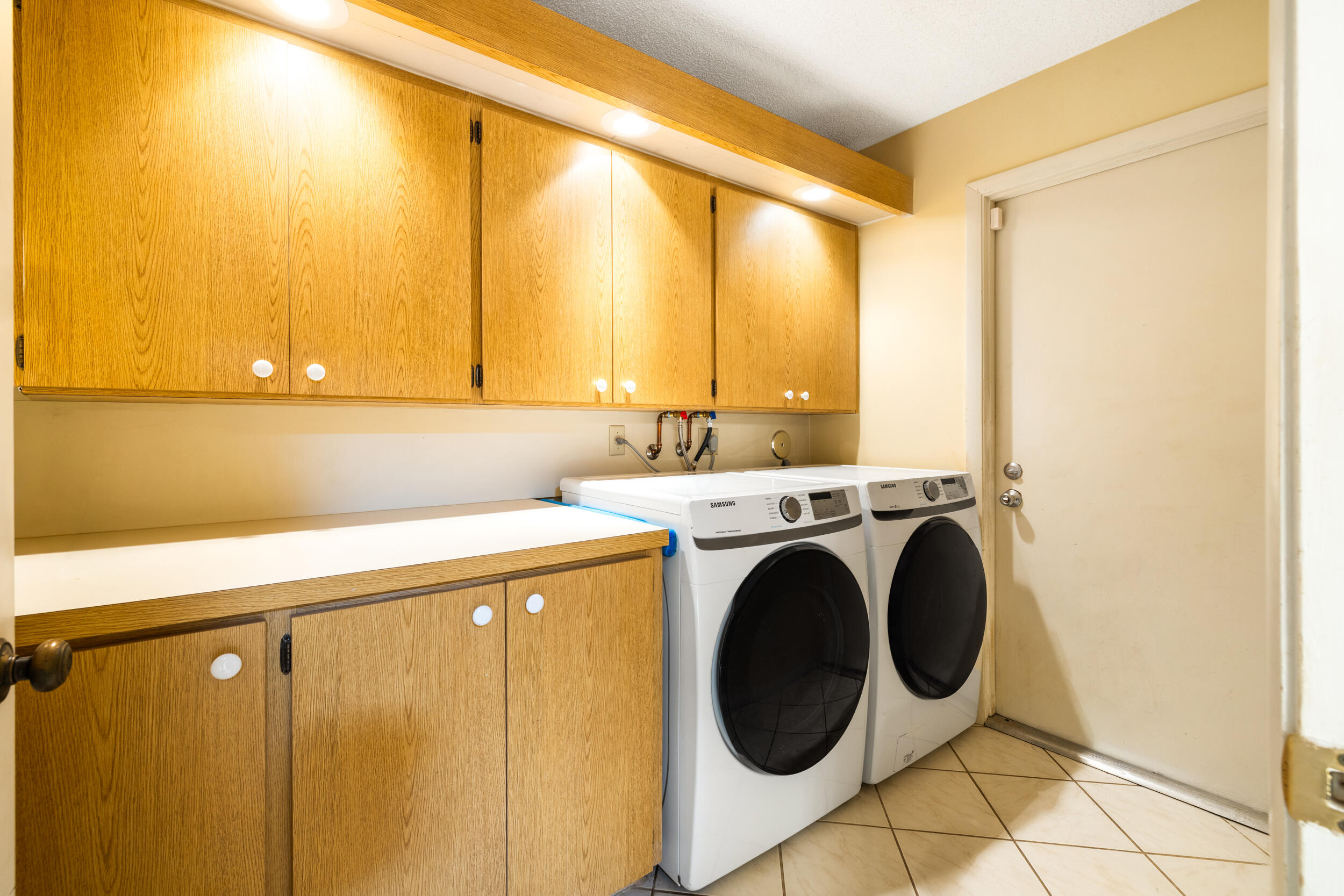 224 Cape Pointe Circle Jupiter, FL 33477 - Photo 24 of 44 Laundry Room