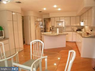 3811 Ridgeview Road Huntingdon Valley, PA 19006 - Photo 4 of 6 Gallery Image 4