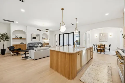 $1,995,000 | 2015 Euclid Avenue, Dallas, TX 75206