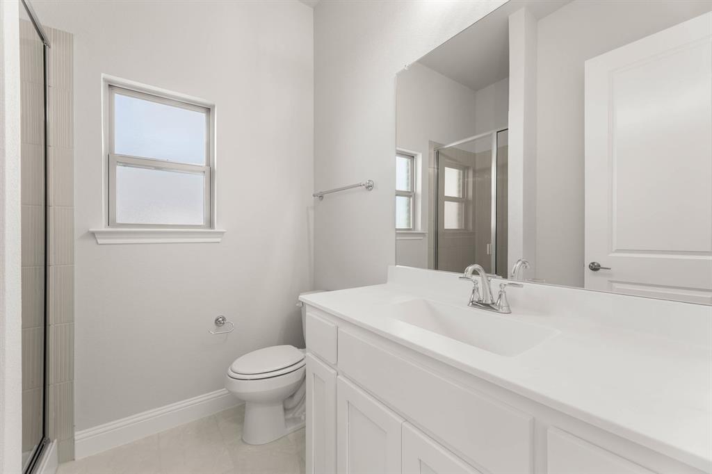 132 Evanston Court Rhome, TX 76078 - Photo 37 of 40 132 Evanston-Bathroom-3