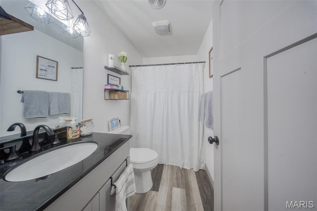 2276 Old St James Road Rolla, MO 65401 - Photo 14 of 33