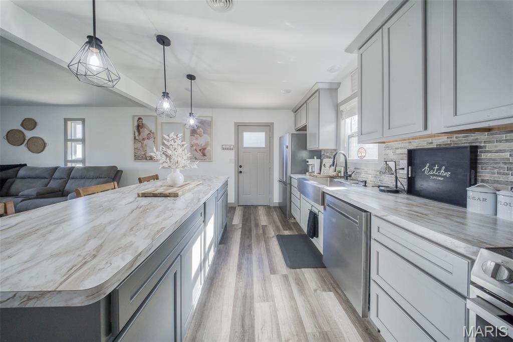 2276 Old St James Road Rolla, MO 65401 - Photo 7 of 33