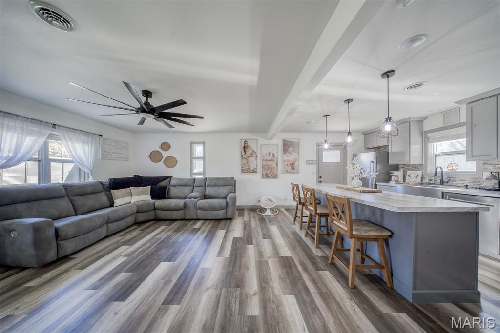 2276 Old St James Road Rolla, MO 65401 - Photo 9 of 33