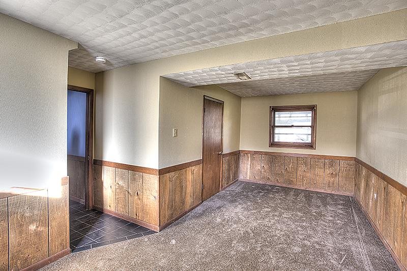 2132 West Middlebury Road Freeport, IL 61032 - Photo 13 of 19 Gallery Image 13