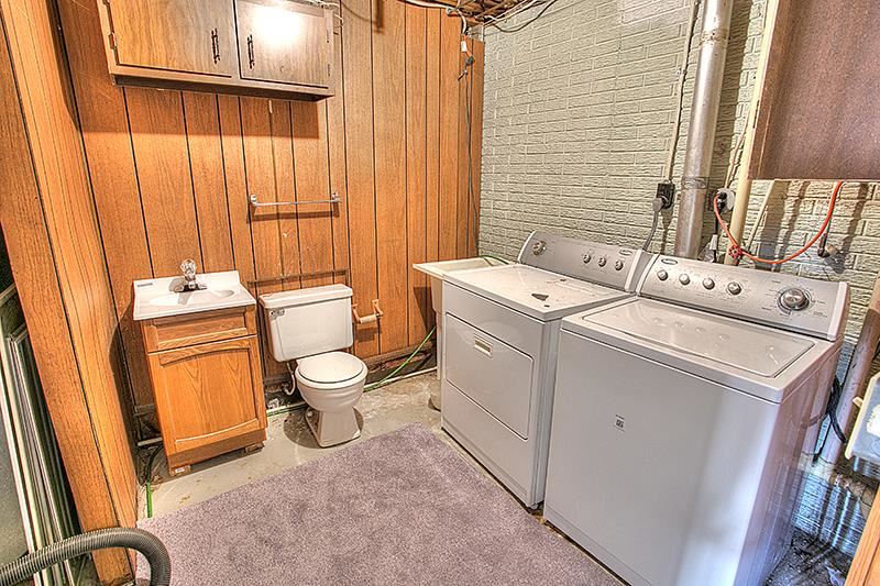 2132 West Middlebury Road Freeport, IL 61032 - Photo 14 of 19 Gallery Image 14