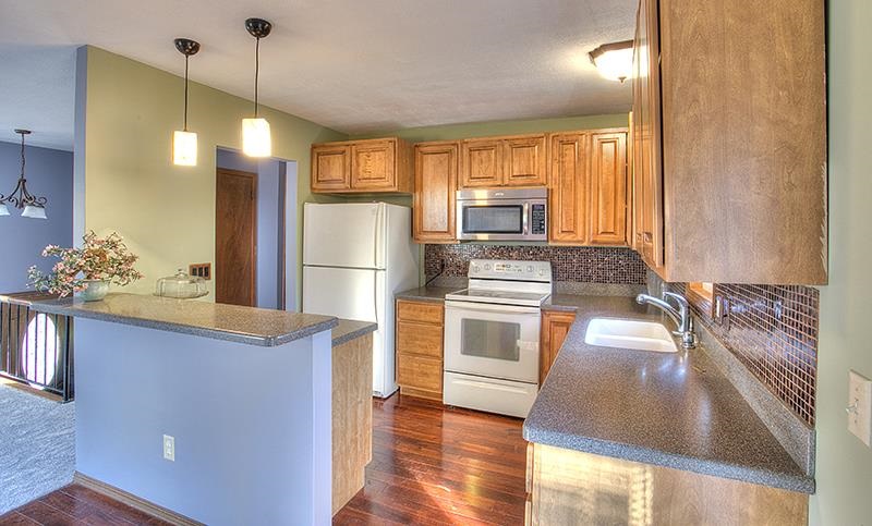 2132 West Middlebury Road Freeport, IL 61032 - Photo 5 of 19 Gallery Image 5