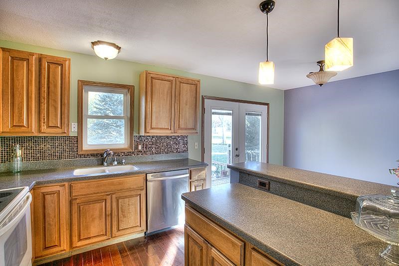 2132 West Middlebury Road Freeport, IL 61032 - Photo 6 of 19 Gallery Image 6