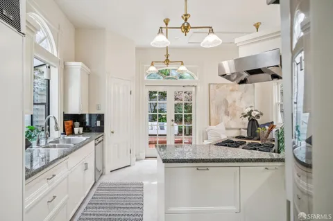 $2,500,000 | 4431 19th Street, San Francisco, CA 94114
