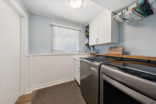 $520,000 | 5518 Wilcox Avenue, Downers Grove, IL 60516