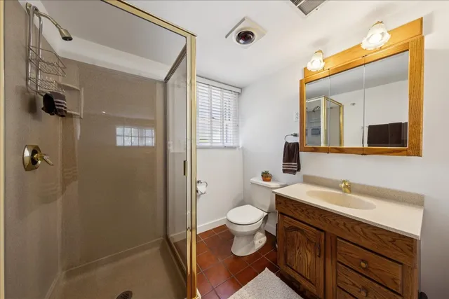 $520,000 | 5518 Wilcox Avenue, Downers Grove, IL 60516