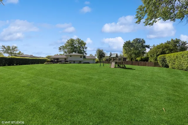 $520,000 | 5518 Wilcox Avenue, Downers Grove, IL 60516