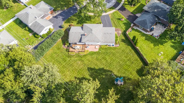 $520,000 | 5518 Wilcox Avenue, Downers Grove, IL 60516