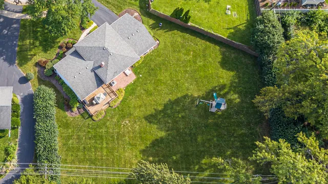 $520,000 | 5518 Wilcox Avenue, Downers Grove, IL 60516