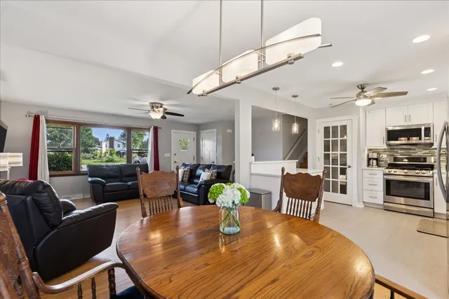 $520,000 | 5518 Wilcox Avenue, Downers Grove, IL 60516