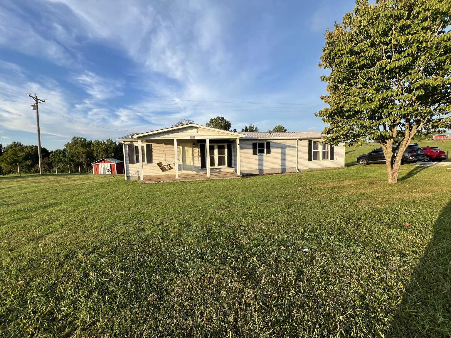 2221 Calvary Ridge Road Yosemite, KY 42566 - Photo 1 of 39 Hoskins.1