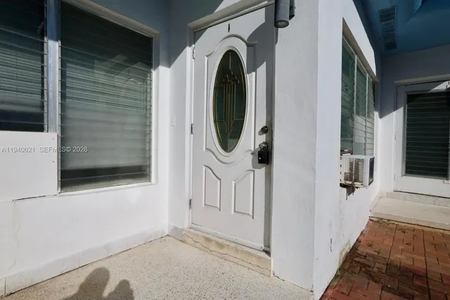 $1,550 | 800 83rd Street, Unit 1, Miami Beach, FL 33141