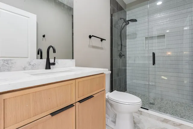 $2,200 | 6408 South Vernon Avenue, Unit 2, Chicago, IL 60637
