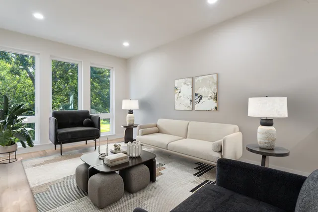 $2,200 | 6408 South Vernon Avenue, Unit 2, Chicago, IL 60637