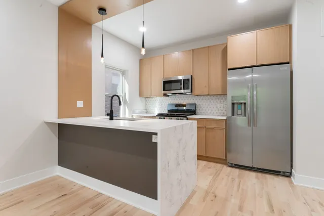 $2,200 | 6408 South Vernon Avenue, Unit 2, Chicago, IL 60637