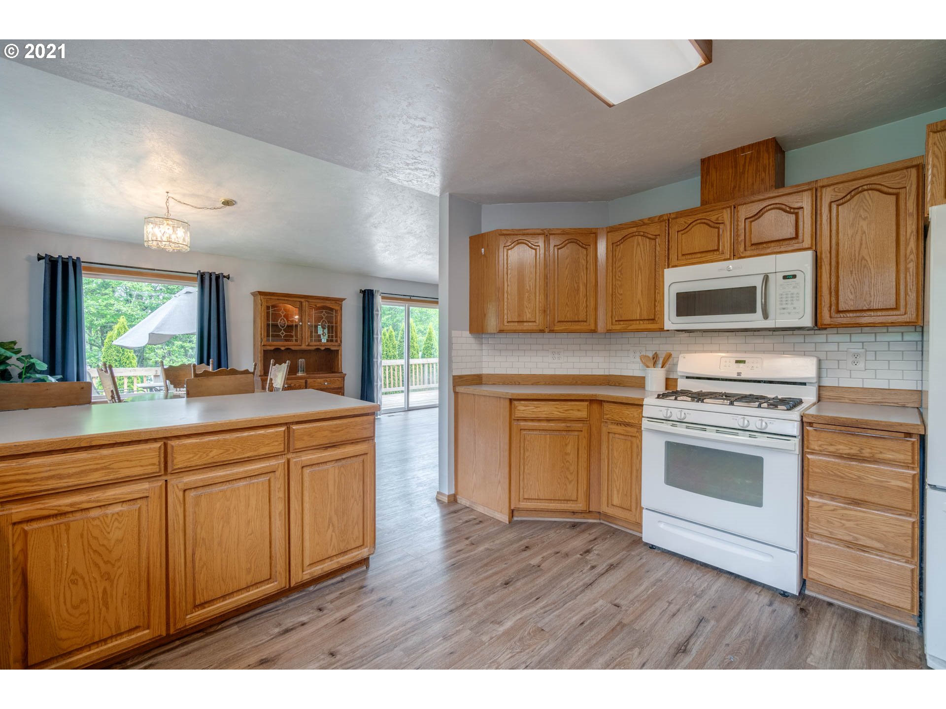 950 Southwest Ridge Road Warrenton, OR 97146 - Photo 13 of 32 Gallery Image 13
