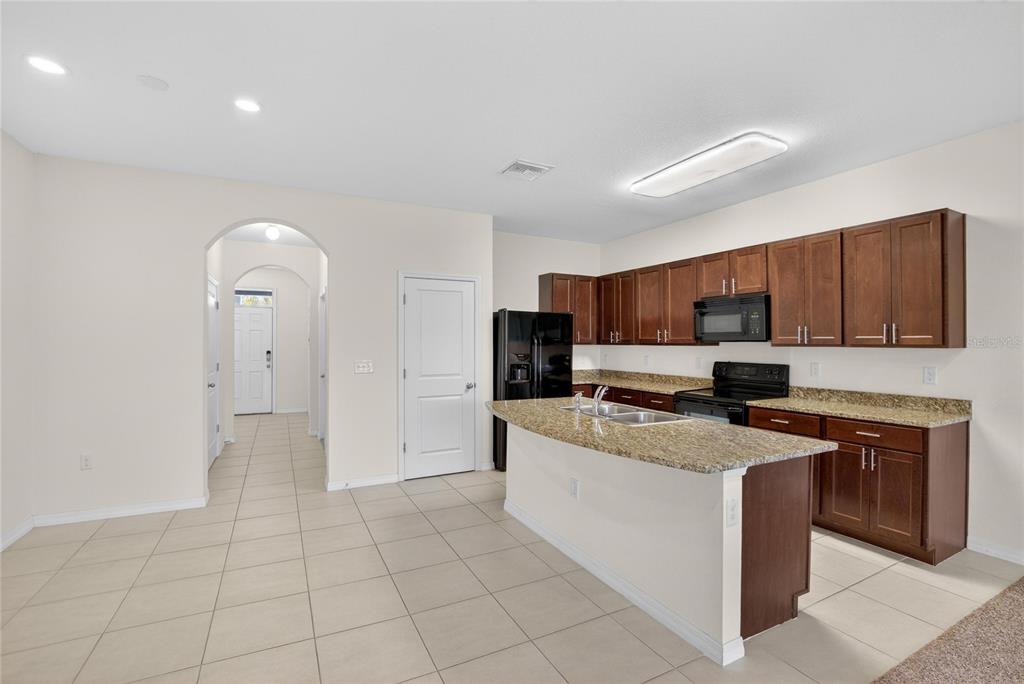 8850 Indigo Trail Loop Riverview, FL 33578 - Photo 14 of 72