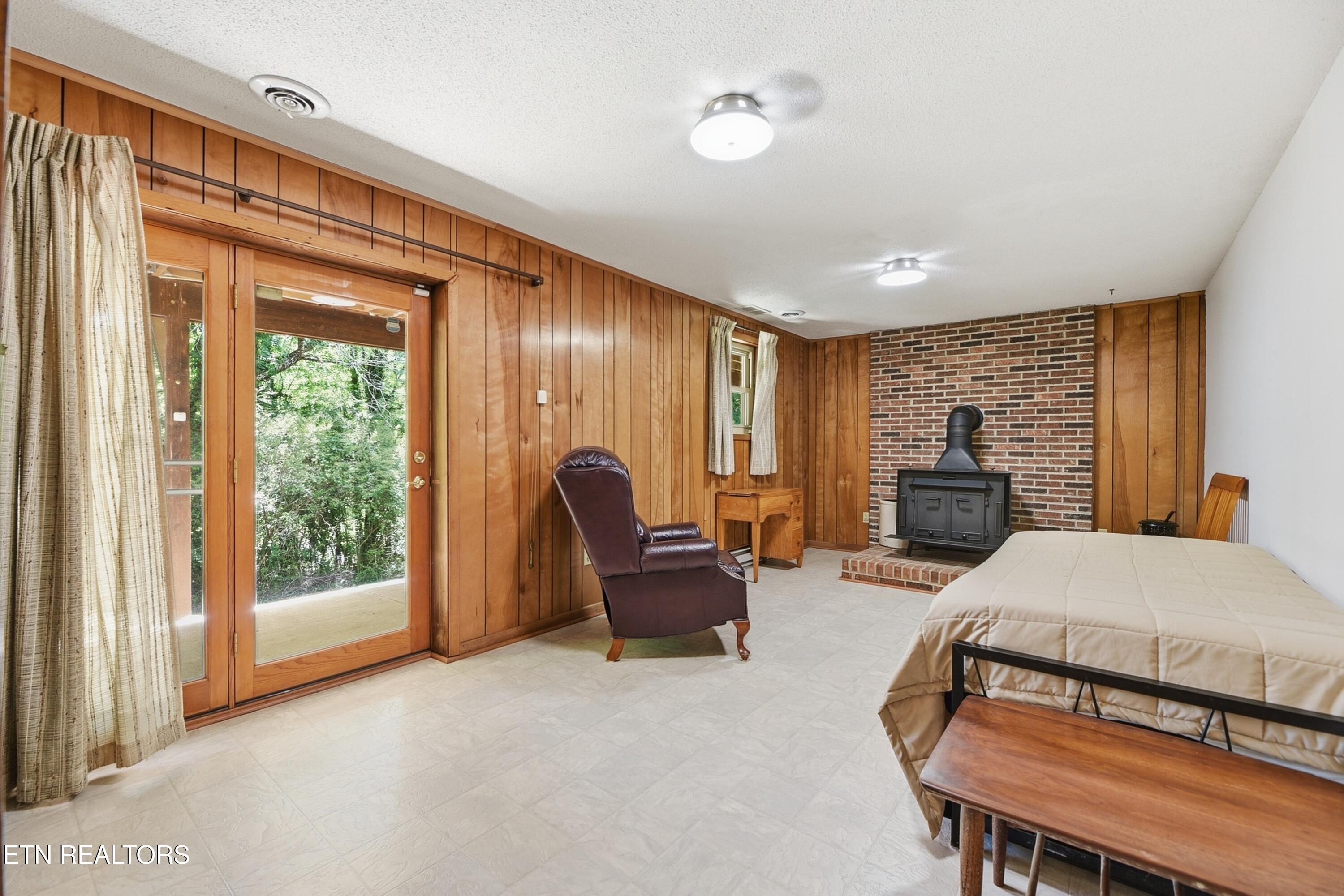221 Sherwood Road Powell, TN 37849 - Photo 27 of 40 Basement Rec Room