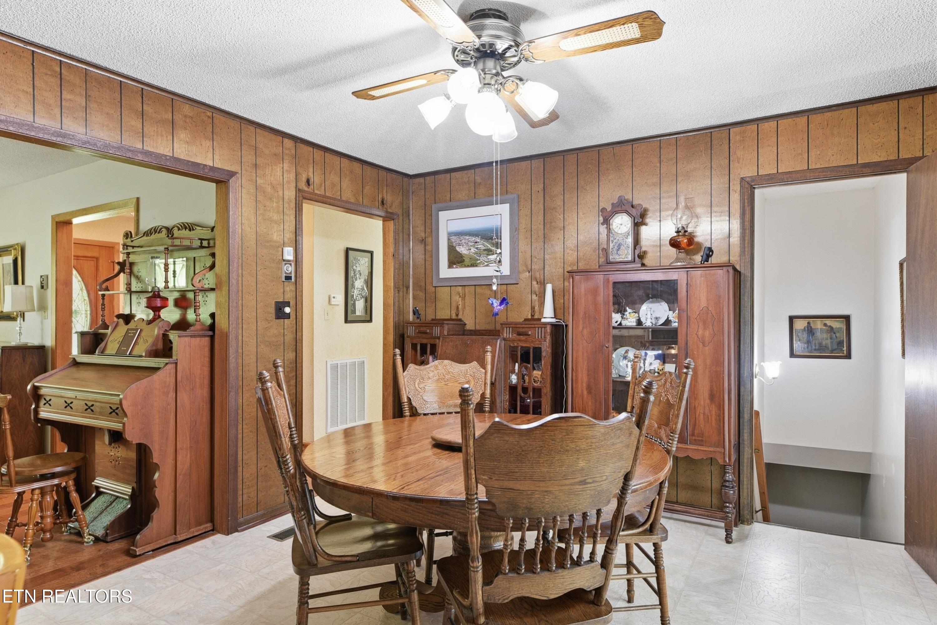 221 Sherwood Road Powell, TN 37849 - Photo 9 of 40 Dining Area