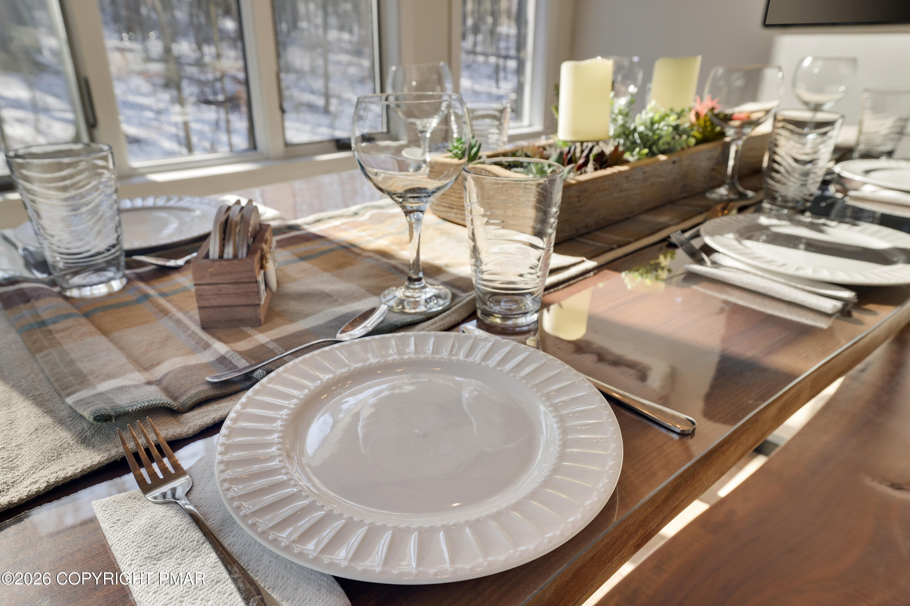 2065 Locust Ridge Road Pocono Lake, PA 18347 - Photo 4 of 52 Dining table