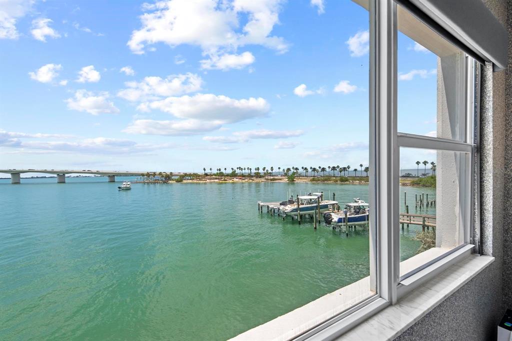 226 Golden Gate Point, Unit 33 Sarasota, FL 34236 - Photo 2 of 39