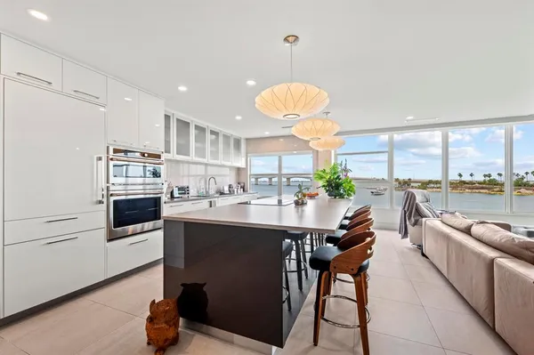 $6,495 | 226 Golden Gate Point, Unit 33, Sarasota, FL 34236