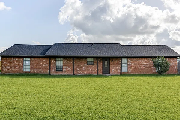 $299,900 | 2006 Jones Road, Freeport, TX 77541