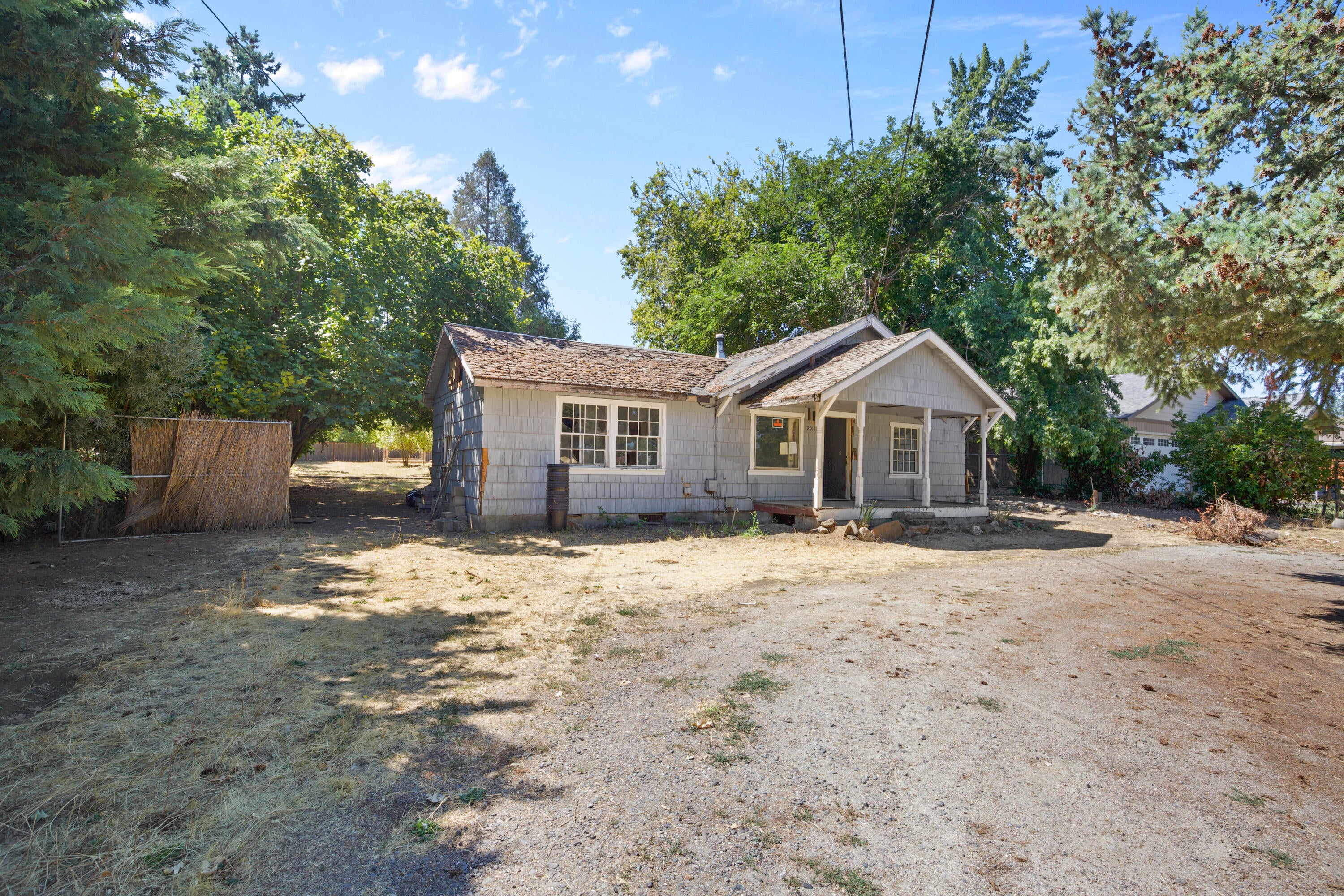 2011 Camp Baker Road Medford, OR 97501 - Photo 1 of 12 CU9A4956