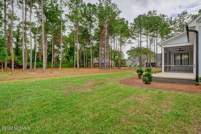 569 Crown Pointe Drive Hampstead, NC 28443 - Photo 30 of 40 58 Avon Ct Wilmington NC 28405-small-033