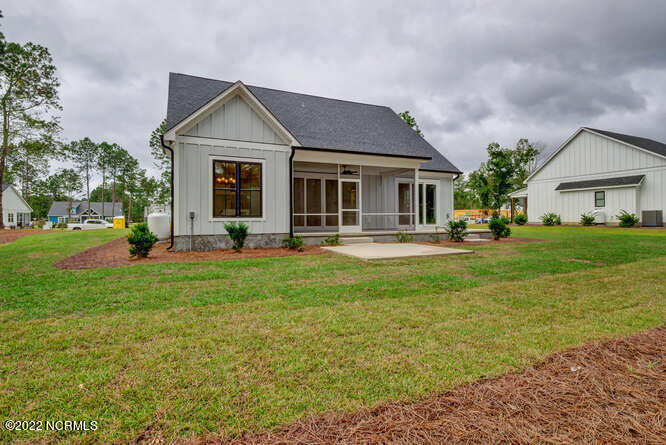 569 Crown Pointe Drive Hampstead, NC 28443 - Photo 31 of 40 58 Avon Ct Wilmington NC 28405-small-034